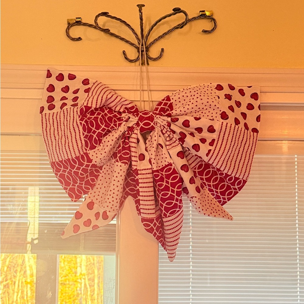 Valentine’s day Quilted Patchwork Bow Decor